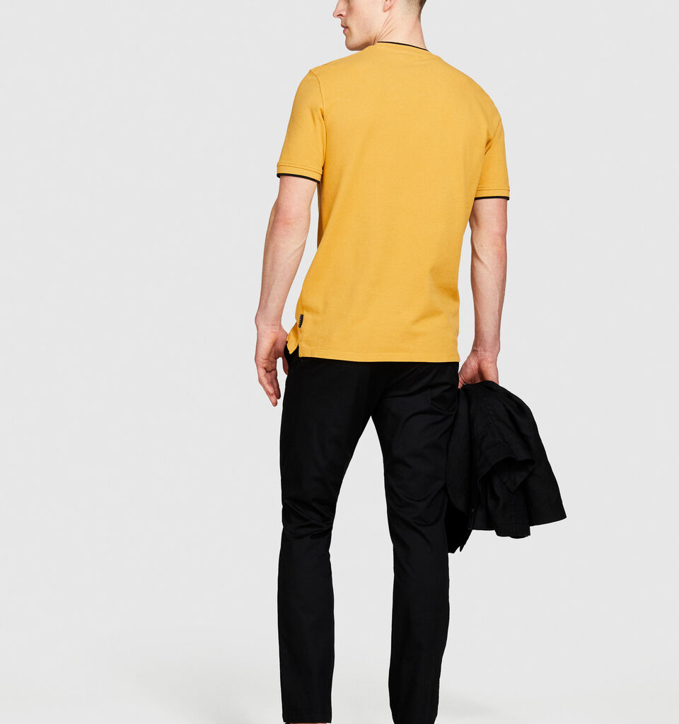 Clashing t-shirt - men's short sleeve t-shirts - Mustard | Sisley image number 3